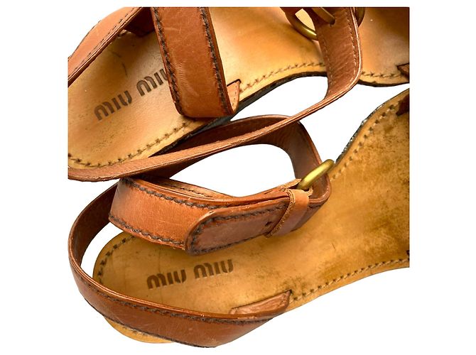 Sandali con zeppa Miu Miu in pelle marrone e tela con stampa floreale - vista 13
