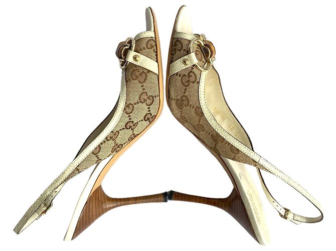 Sandali slingback Gucci Guccissima in tela beige con bambù Marrone - vista 7