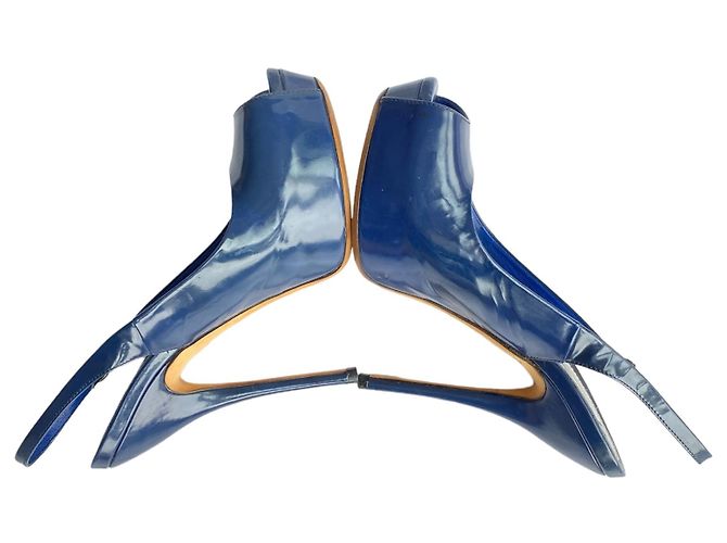 Décolleté con plateau Gucci Peep Toe Slingback in vernice blu navy - vista 13