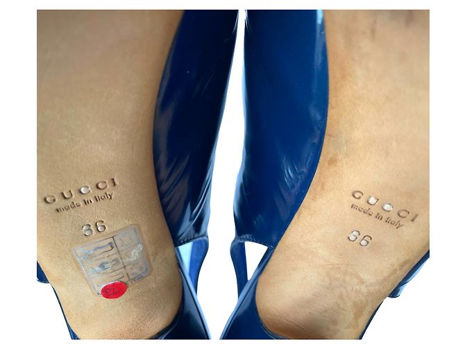 Décolleté con plateau Gucci Peep Toe Slingback in vernice blu navy - vista 15