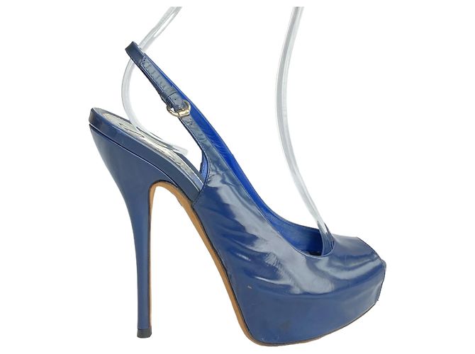 Décolleté con plateau Gucci Peep Toe Slingback in vernice blu navy - vista 8