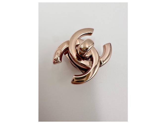 CHANEL original CC turnlock closure Golden - view 10