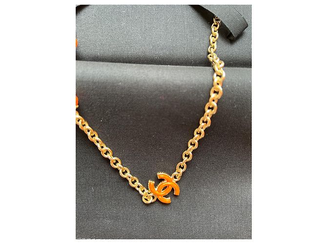 Collana lunga dorata CHANEL con dettagli CC in smalto. Arancione - vista 5