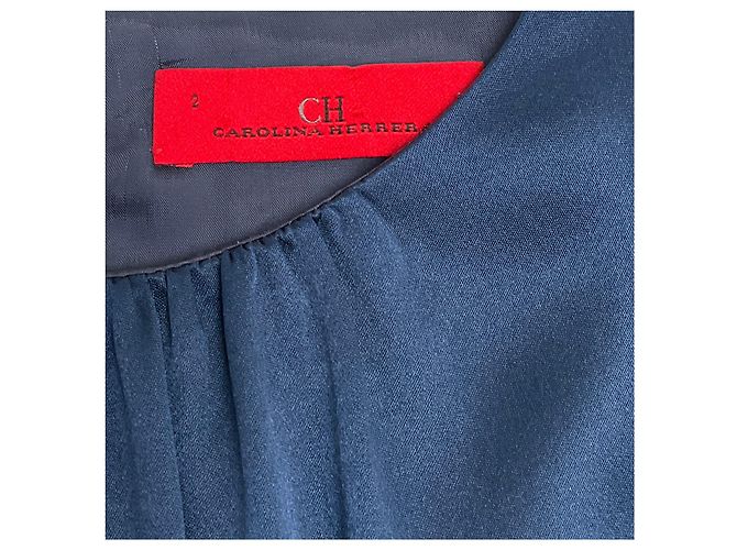 Carolina Herrera, Marineblaues Seidenkleid mit Bindeband in der Taille - Ansicht 4