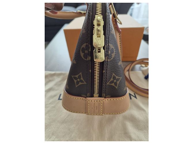 Louis Vuitton Alma BB Monogram Canvas Marrone Pelle - vista 9