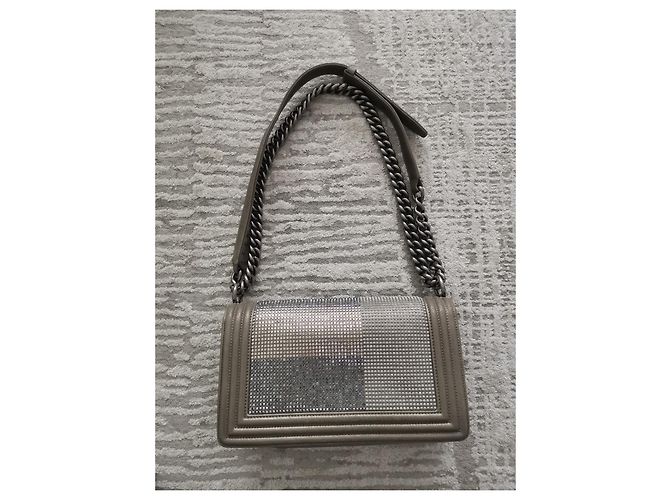 Borsa media Chanel Boy con paillettes strass Metallico - vista 3