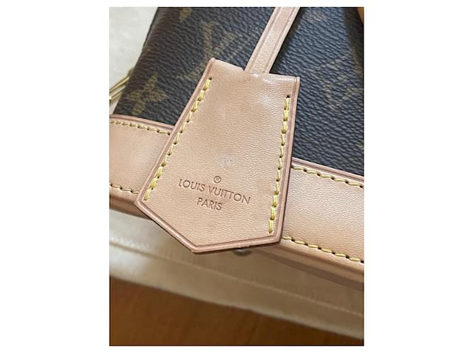 Louis Vuitton Alma BB Beige - vista 4