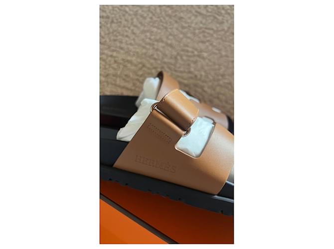 Sandali Hermès Chypre in pelle marrone - vista 5
