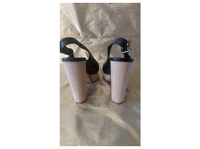 Sandali Chloé in pelle nera con tacco in legno Nero - vista 5