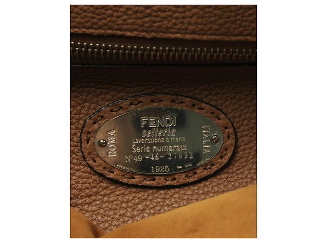Fendi Peekaboo media in pelle Selleria nera Nero - vista 10