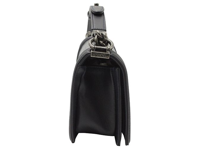 Borsa media da ragazzo Chanel con patta in pelle di pitone blu navy - vista 2