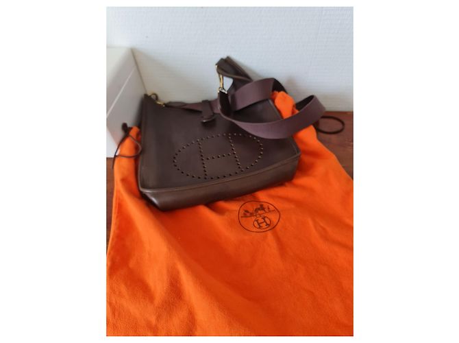 Borsa a tracolla Hermès Evelyne in Pelle Marrone Scuro - vista 4