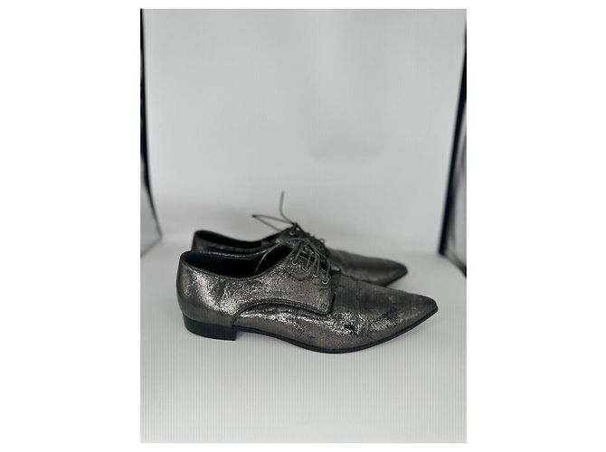 Scarpe cerate Miu Miu in argento scuro - vista 4