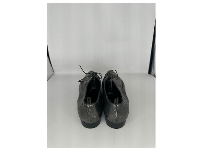 Scarpe cerate Miu Miu in argento scuro - vista 5