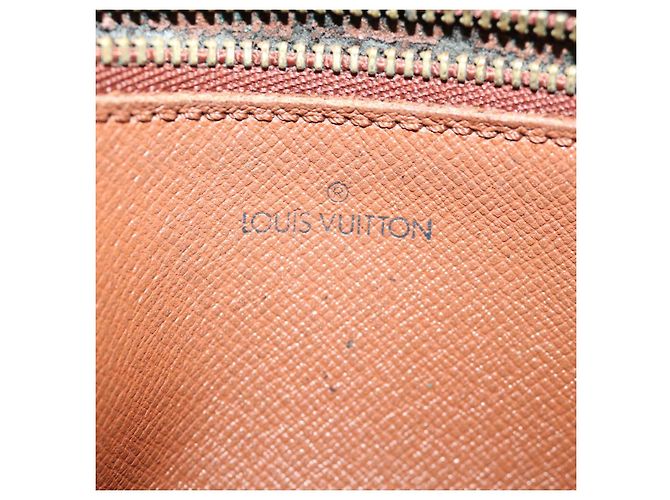 Pochette LOUIS VUITTON con monogramma Marly Dragonne GM M51825 LV Auth th4769 - vista 19