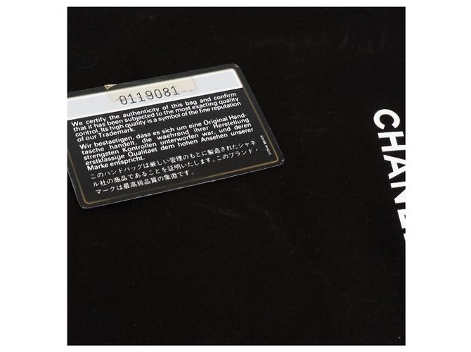 Pele de cordeiro acolchoada Chanel 24Bolsa Meia Lua K Dourada com Aba Única Azul - vista 16