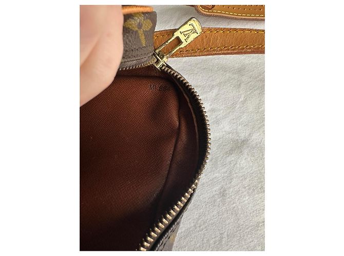 Borsa Louis Vuitton Saint-Germain Marrone - vista 4