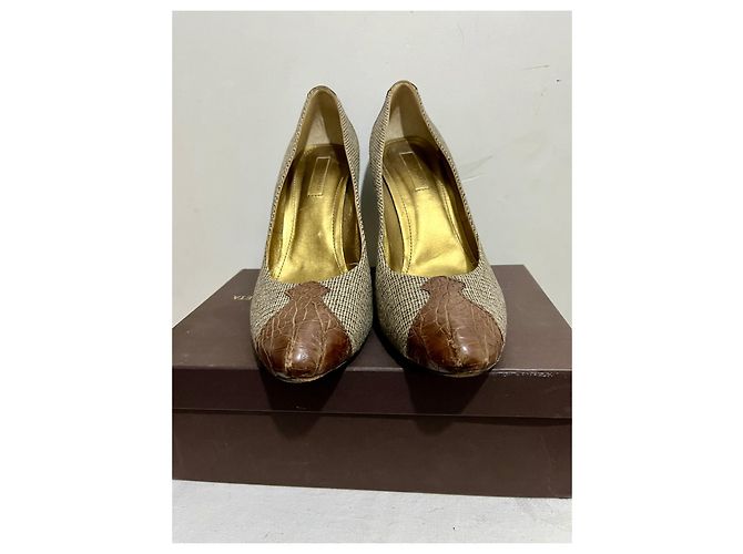 Bottega Veneta Décolleté in tweed beige e marrone e pelle di coccodrillo. - vista 3