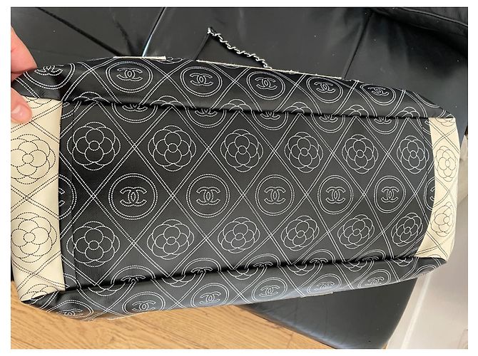 Chanel Deauville Maxi Handtasche Schwarz Monogramm Leder Stoff - Ansicht 7