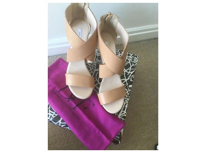 Diane Von Furstenberg Sandali con tacco e plateau DvF Opal Marrone - vista 3