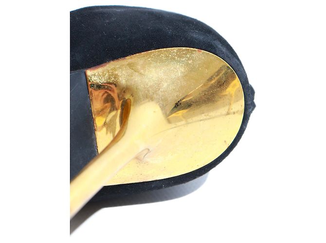 VERSACE - Medusa-Medaillon-Absatzpumps (Größe 37,5) Schwarz - Ansicht 6