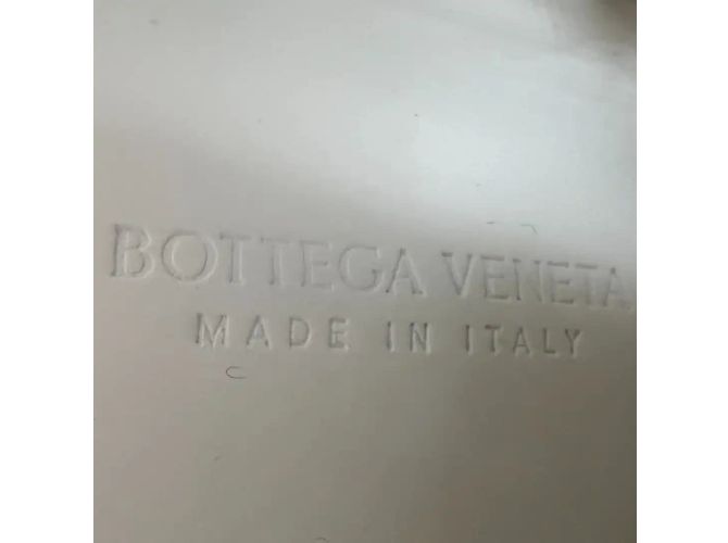 Bottega Veneta Medium Point SS2022 edición rara / como nuevo - vista 7