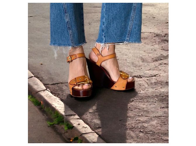 Sandali con zeppa Giuseppe Zanotti in pelle marrone e legno - vista 3