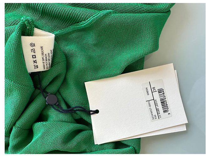 Jacquemus Kleid aus grünem Samt - Ansicht 8