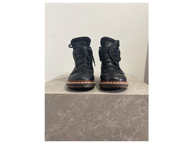 Botines CHANEL T.EU 37 Cuero Negro - vista 2