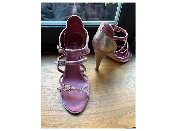 Chanel Sandalo in velluto e vernice rosa pallido - vista 5