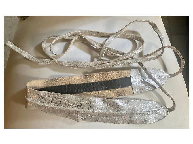 Set Aridza Bross Borsa a Tracolla e Pochette in Pelle Argento - vista 6