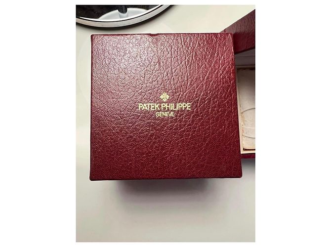 Patek Philippe Genf 750 Golden - Ansicht 6