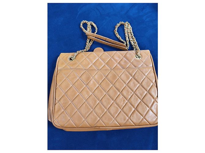 Borsa Chanel in pelle d'agnello marrone chiaro oro - vista 2