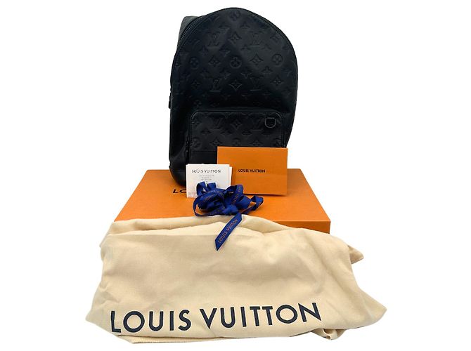Borsa a tracolla Louis Vuitton Racer in pelle Empreinte Nero - vista 2