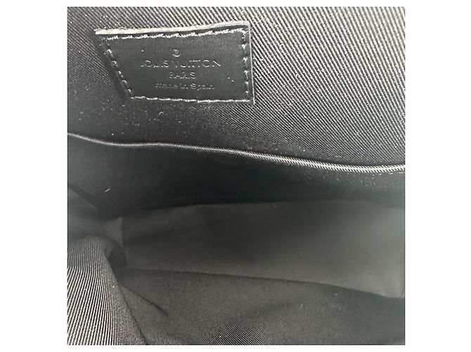 Borsa a tracolla Louis Vuitton Racer in pelle Empreinte Nero - vista 5