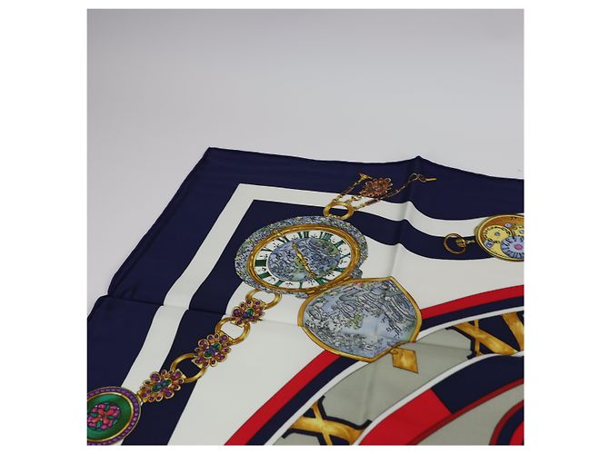 Garden Hermès Sciarpa di seta Hermes "Parmi les fleurs je compte les heures" Blu - vista 4