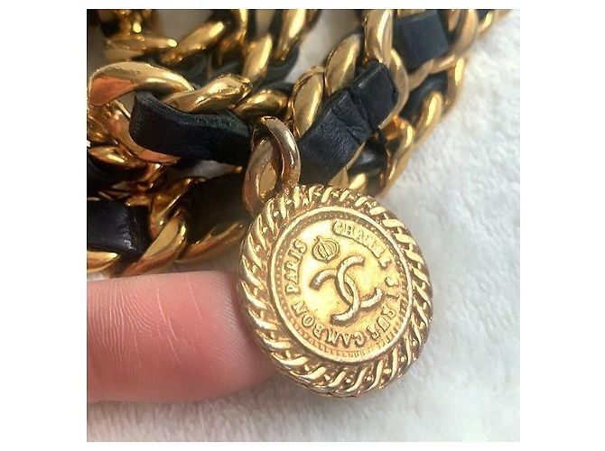 CHANEL Vintage Chunky Doppelkette aus Lammleder mit Medaillon Schwarz Golden - Ansicht 7