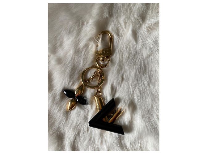 Louis Vuitton Charm per borsa a forma di twist nero Gold hardware - vista 10