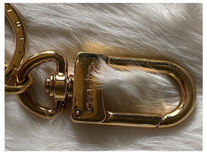 Louis Vuitton Charm per borsa a forma di twist nero Gold hardware - vista 12