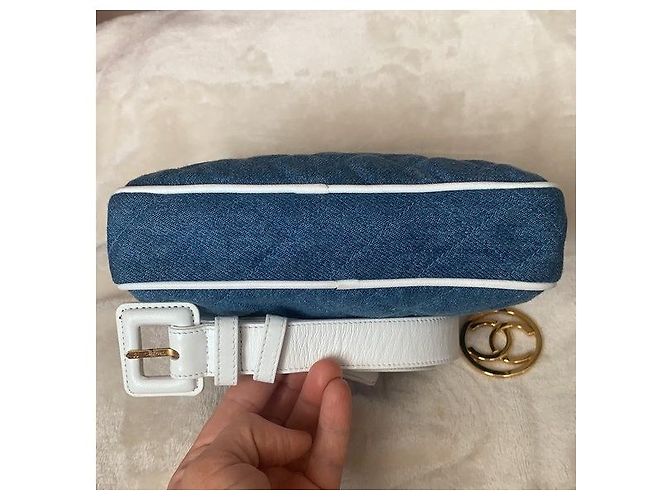 Cinto Bumbag CHANEL em pele de cordeiro e ganga com caixa Branco Azul Dourado - vista 10