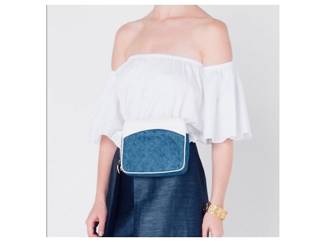 Cinto Bumbag CHANEL em pele de cordeiro e ganga com caixa Branco Azul Dourado - vista 11