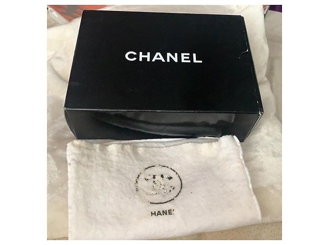 Cinto Bumbag CHANEL em pele de cordeiro e ganga com caixa Branco Azul Dourado - vista 13