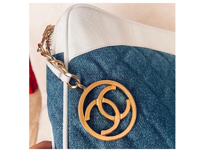 Cinto Bumbag CHANEL em pele de cordeiro e ganga com caixa Branco Azul Dourado - vista 14