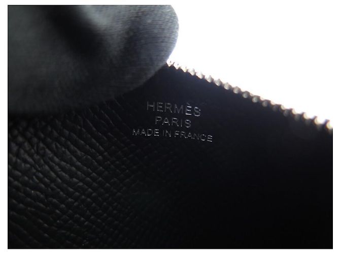 Hermès NEUE HERMES SLIM CONSTANCE H BRIEFTASCHE082060CK89 Schwarzes Bittersleder 2022 Mappe - Ansicht 17