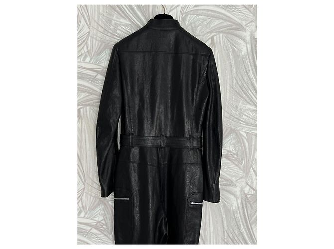 Chanel 9K$ Neuer schwarzer Lederoverall - Ansicht 17
