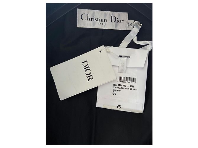 Chanel 9K$ Neuer schwarzer Lederoverall - Ansicht 2