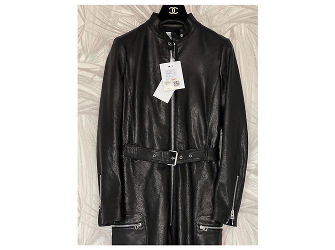Chanel 9K$ Neuer schwarzer Lederoverall - Ansicht 4