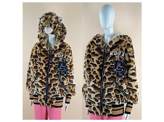 Chanel Chaqueta de piel sintética beige Royal Upperr. Castaño - vista 2
