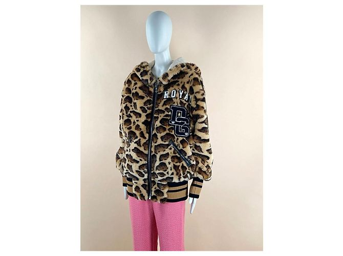 Chanel Chaqueta de piel sintética beige Royal Upperr. Castaño - vista 3
