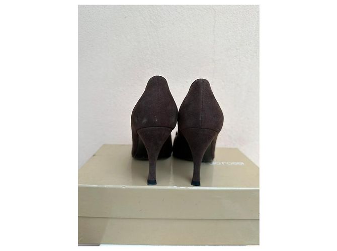 Décolleté Sergio Rossi in pelle scamosciata marrone - vista 6